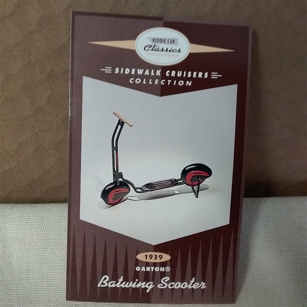 VINTAGE HALLMARK KIDDIE CAR CLASSICS 1939 GARTON BATWING SCOOTER