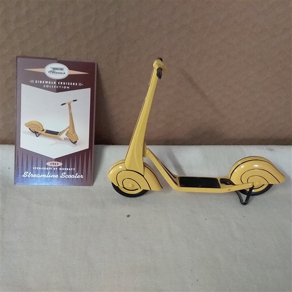 VINTAGE HALLMARK KIDDIE CAR CLASSICS 1937 STREAMLINE SCOOTER