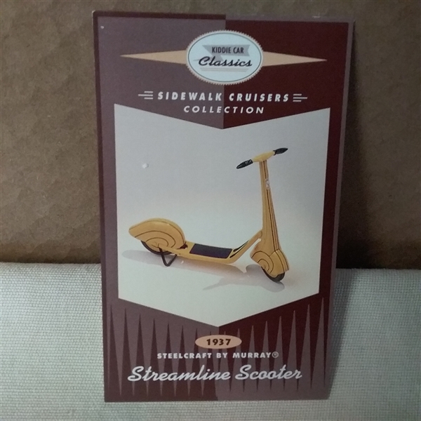 VINTAGE HALLMARK KIDDIE CAR CLASSICS 1937 STREAMLINE SCOOTER