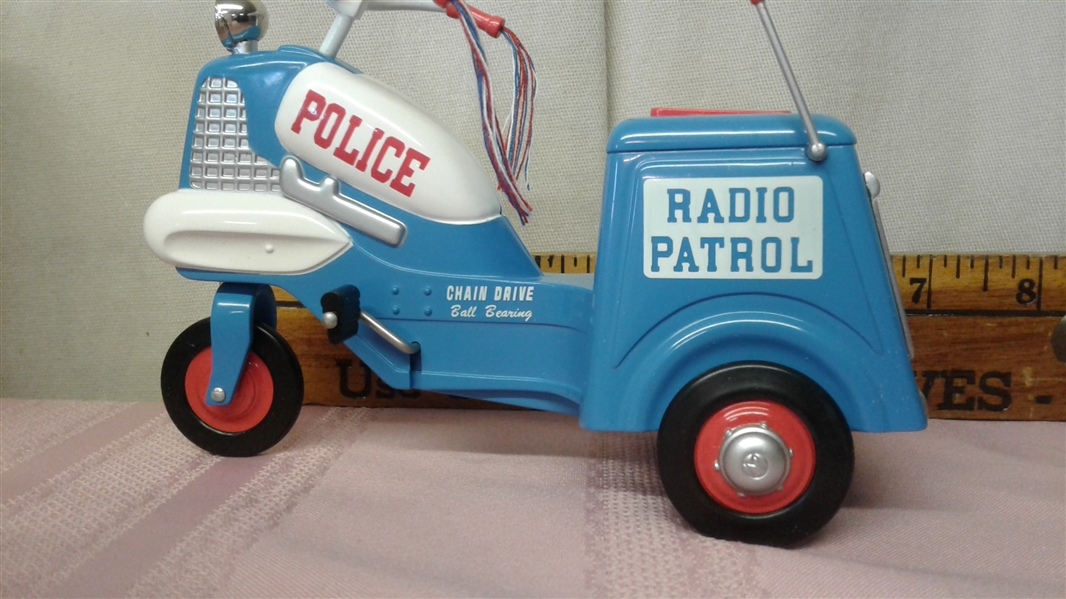 VINTAGE HALLMARK KIDDIE CAR CLASSICS 1958 MURRAY POLICE CYCLE