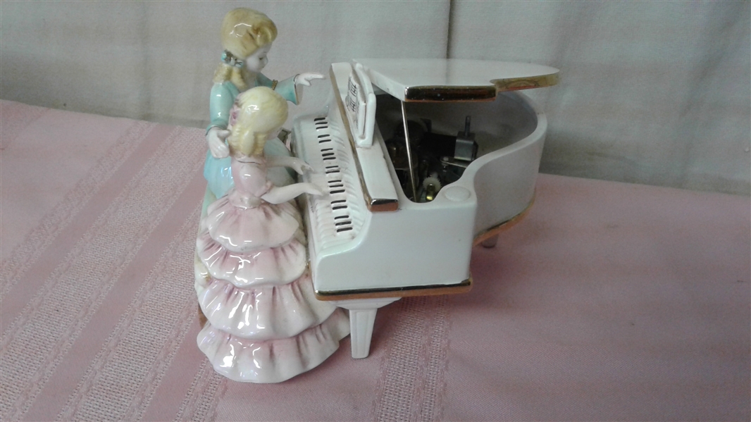 3 JOSEF ORIGINAL MUSIC BOXES