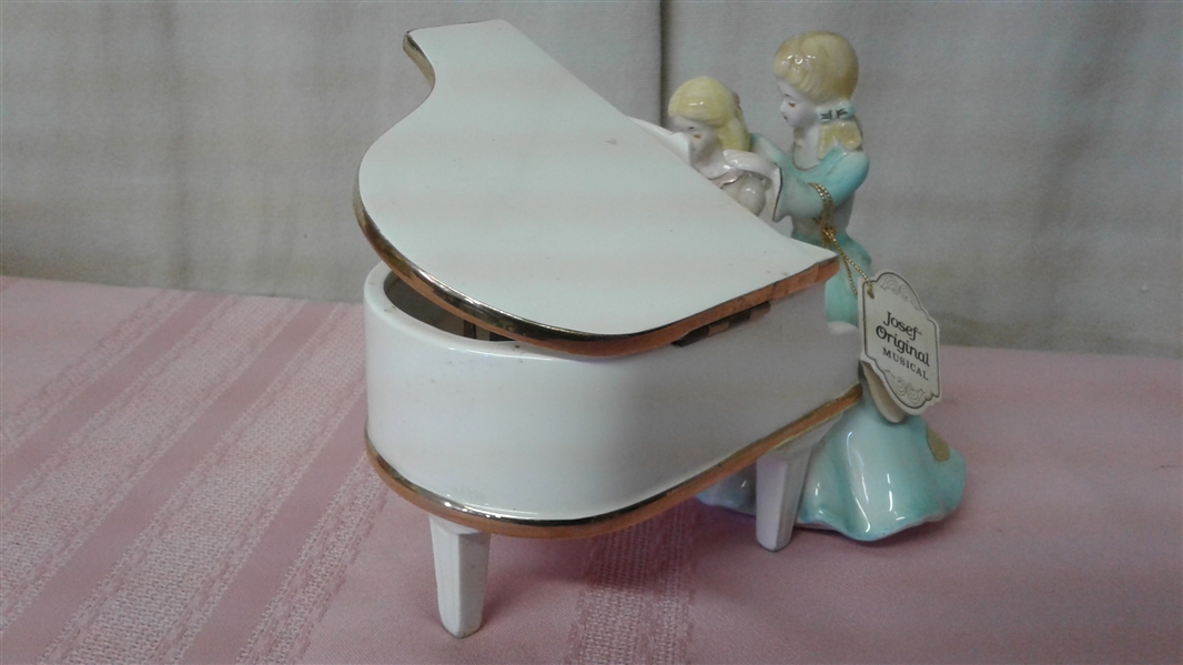 3 JOSEF ORIGINAL MUSIC BOXES
