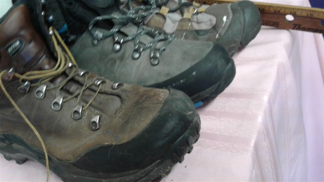 4 PAIR OF MEN'S BOOTS- KAMIK KEEN BAFFIN & GORE-TEX