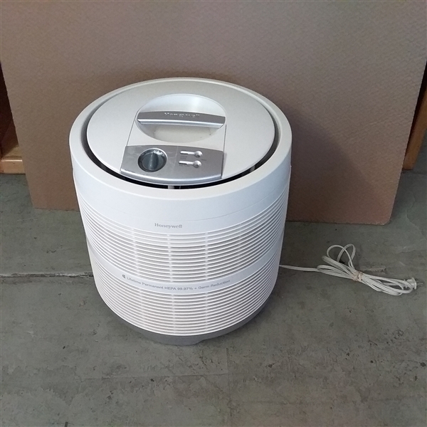 HONEYWELL HEPA ALLERGEN REMOVER AIR CLEANER