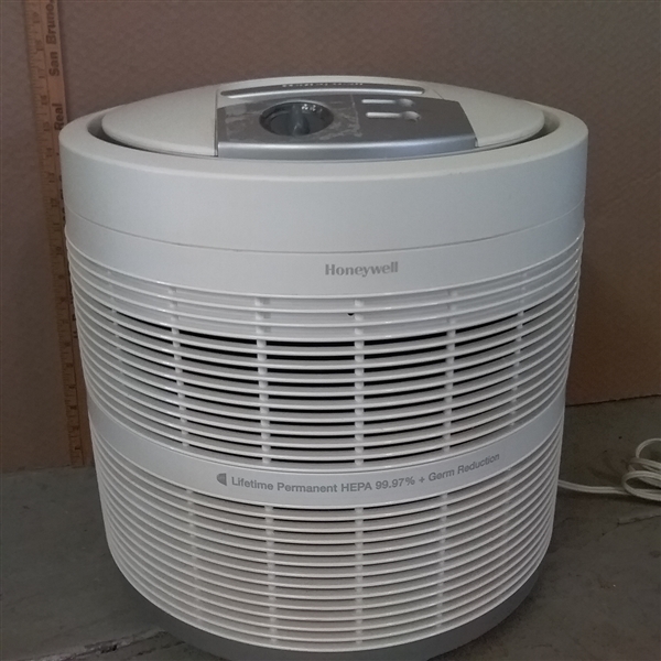 HONEYWELL HEPA ALLERGEN REMOVER AIR CLEANER