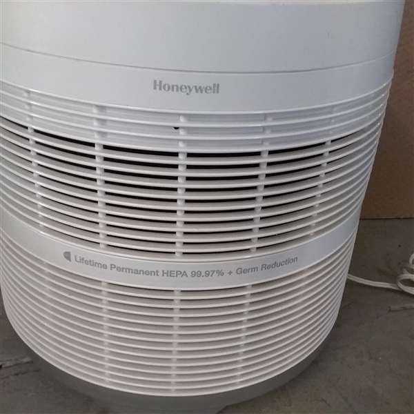 HONEYWELL HEPA ALLERGEN REMOVER AIR CLEANER