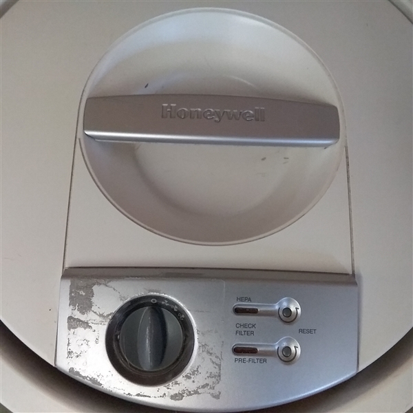 HONEYWELL HEPA ALLERGEN REMOVER AIR CLEANER