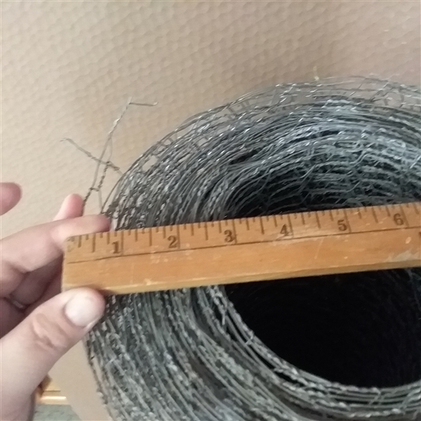 ROLL OF CHICKEN WIRE