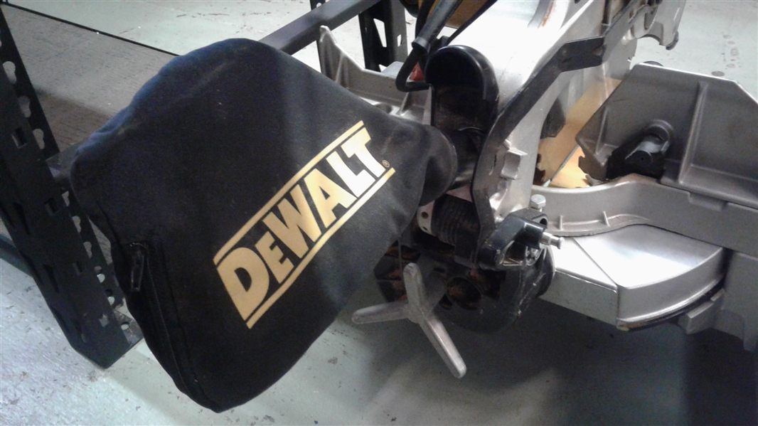 DEWALT 12 COMPOUND MITER SAW AND HEAVY DUTY STAND