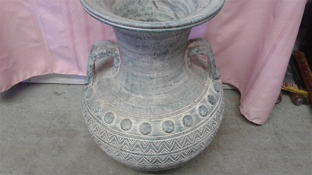 DECORATIVE 2 HANDLED CERAMIC POT