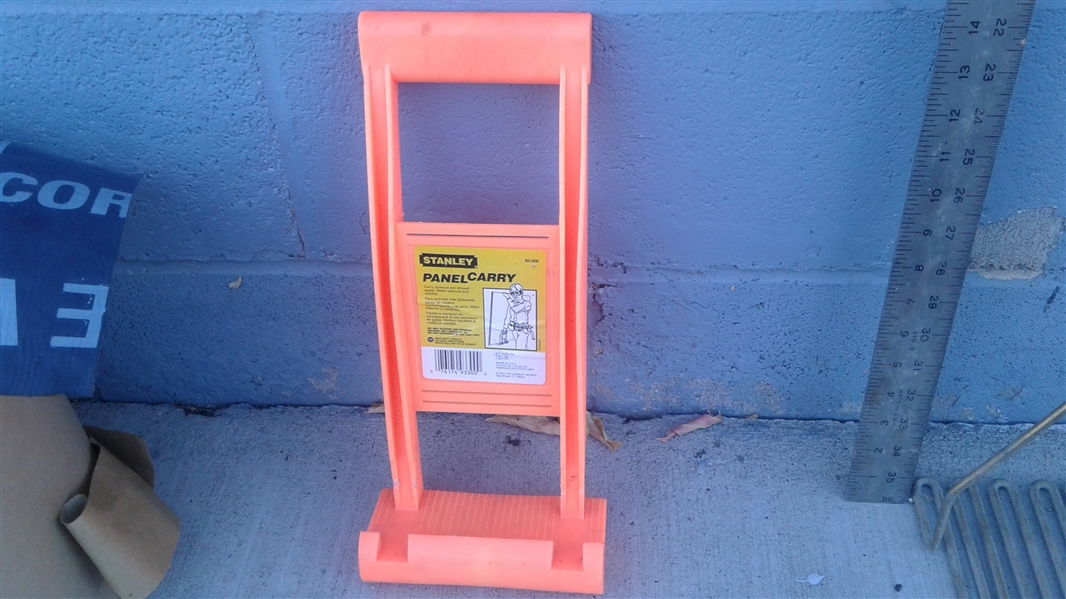 BUILDERS LOT- SHOP LIGHT, PANEL CARRY, YARD STICK, GRACE VYCOR PLUS, FLASHING, AND MORE
