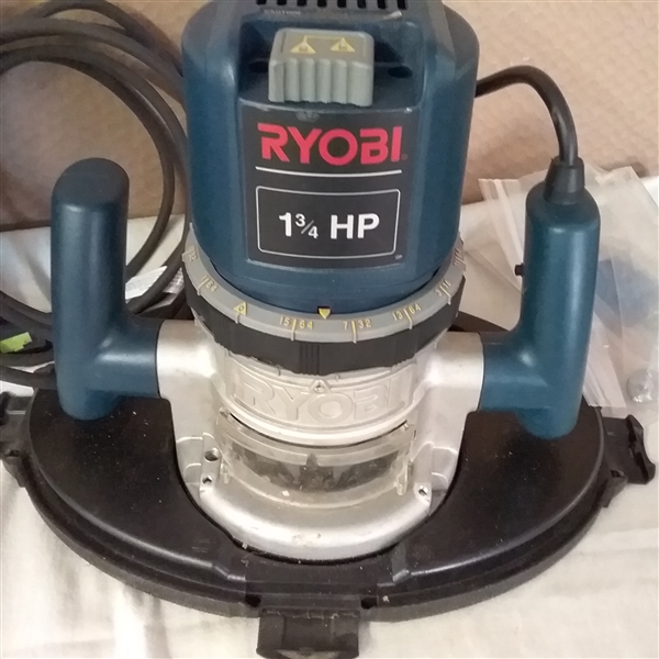 RYOBI 1 3/4 HP ROUTER