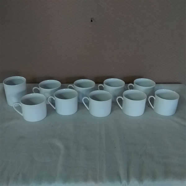SET OF ARZBERG DISHES