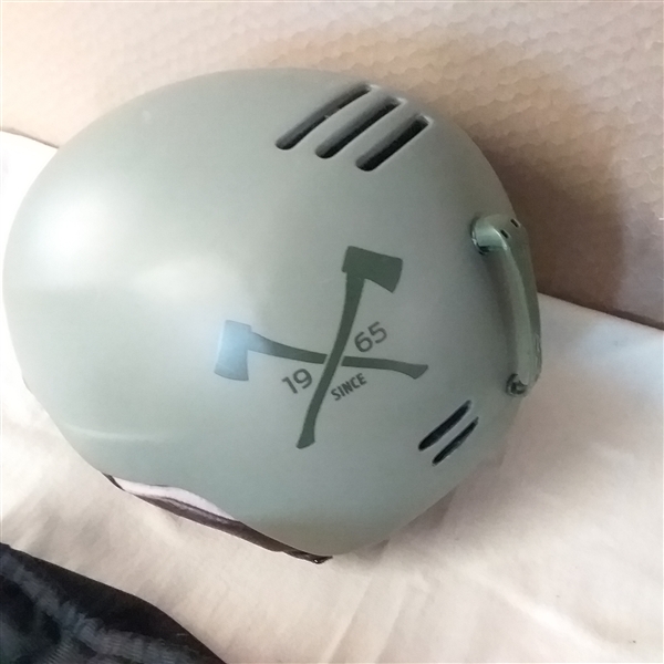 SMITH SKI HELMET, GOGGLES, REPLACEMENT LENS & CLEANERS