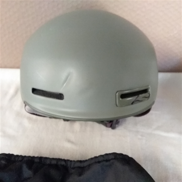 SMITH SKI HELMET, GOGGLES, REPLACEMENT LENS & CLEANERS