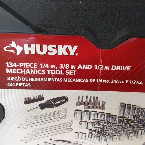 HUSKY 134 PIECE MECHANICS TOOL SET 