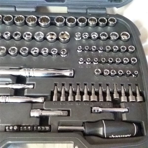 HUSKY 134 PIECE MECHANICS TOOL SET 