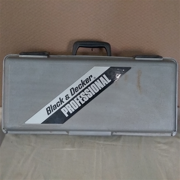 BLACK & DECKER PROFESSIONAL RECIPROCATING SAW