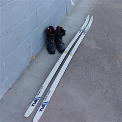 TUA TOUR STEP CROSS COUNRTY SKIS & ROSSIGNOL BOOTS