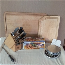CUTTING BOARDS, KNIFE BLOCK, KITCHEN SCALE & FRENCH FRY MAKER