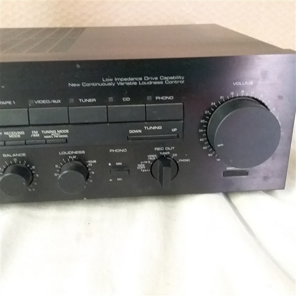 YAMAHA NATURAL SOUND STEREO RECEIVER  R-7