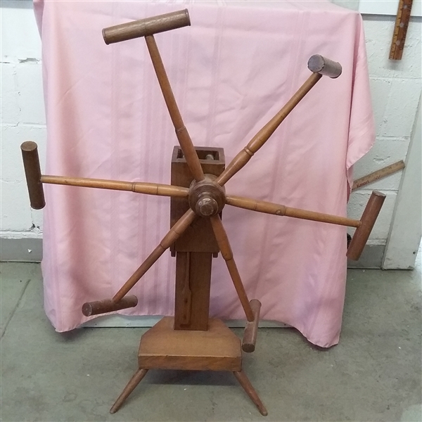 ANTIQUE YARN WINDER