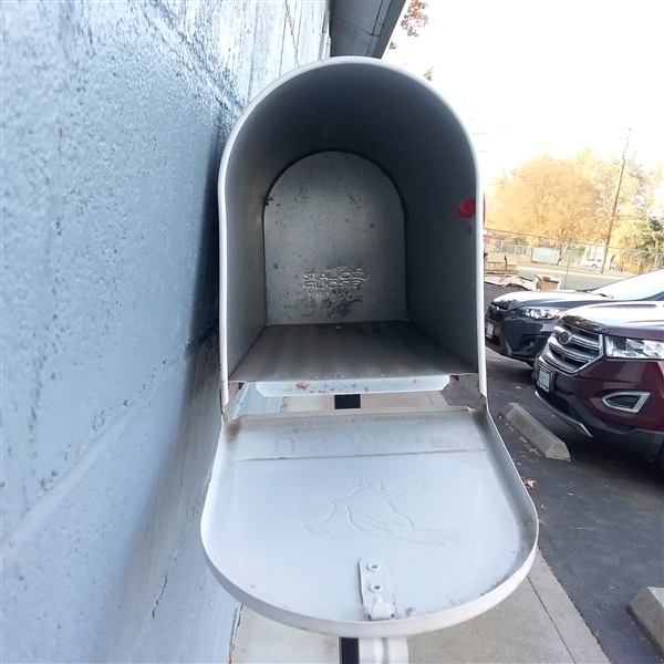 MAILBOX ON A STAND