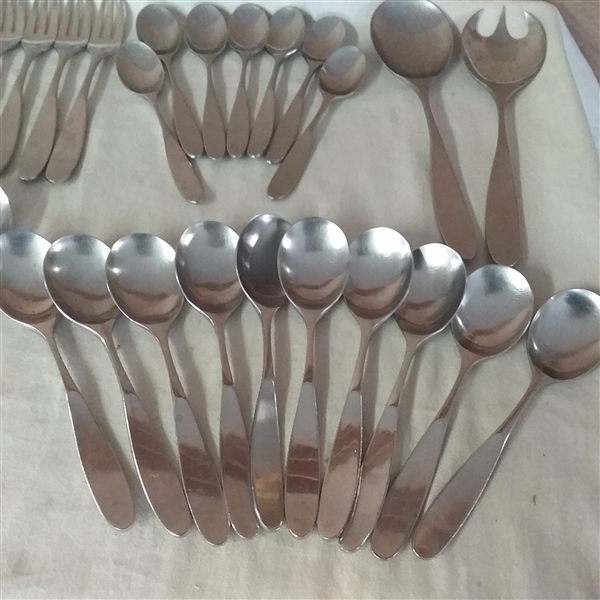 LAUFFER  FLATWARE 