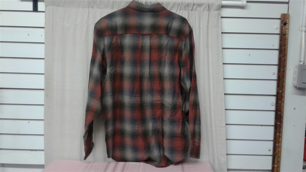 NEW MEN'S MEDIUM WOLVERINE FLANNEL SHIRT