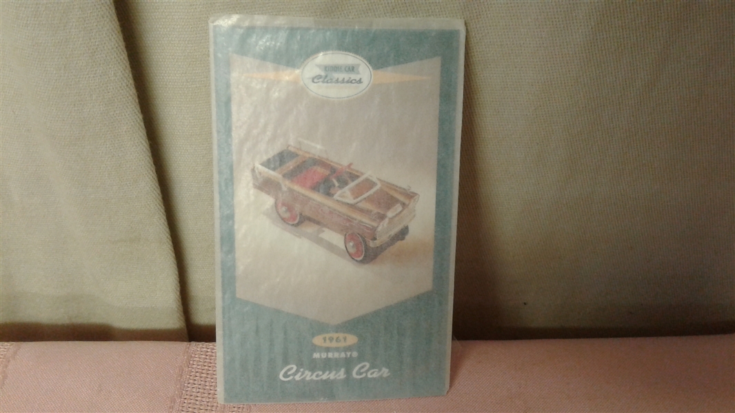 1994 VINTAGE HALLMARK GALLERIES KIDDIE CAR CLASSICS LIMITED EDITION 1961 MURRAY CIRCUS CAR