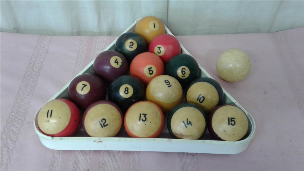 VINTAGE BILLIARD BALLS SET