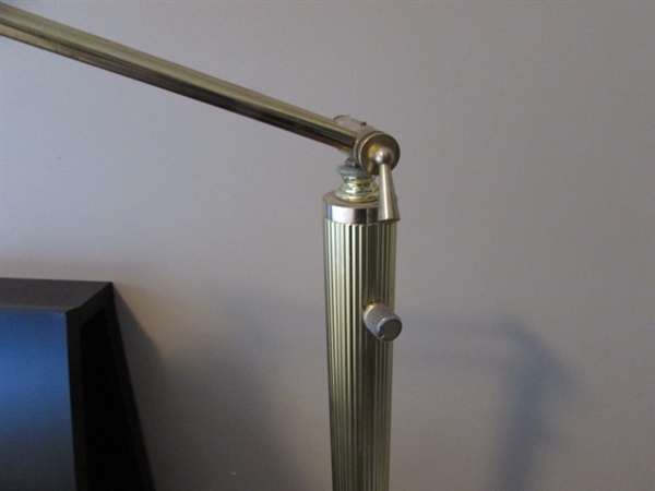 DIMMABLE FLOOR LAMP