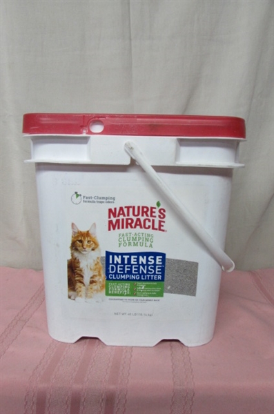 Nature's Miracle Intense Defense Clumping Litter, Pail, Super Absorbent Fast-Clumping Formula, Dust Free