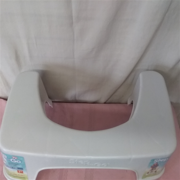 STEP AND GO TOILET STOOL
