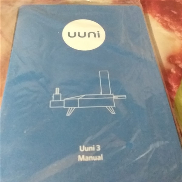 UUNI 3 PORTABLE  WOOD FIRED PIZZA OVEN