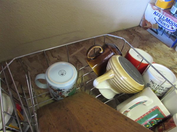 MICROWAVE, KNIFE BLOCK, DISH RACK AND MORE
