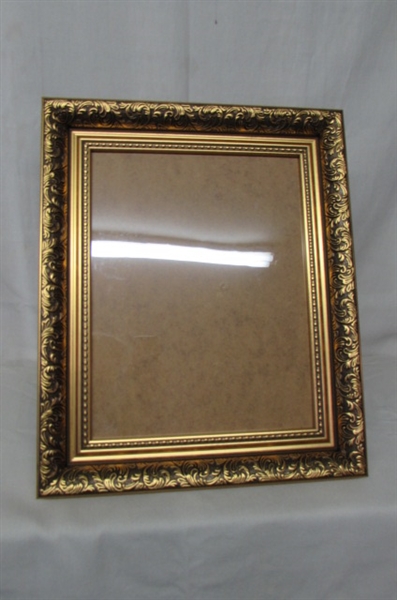 Ornate Swept Antique Style French Baroque Style Picture Frame 15 x 18