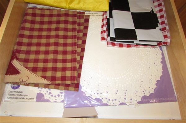 KITCHEN LINENS