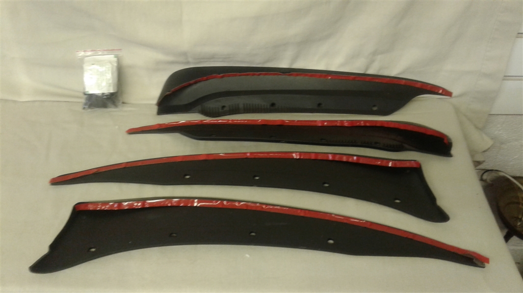 4 PC SET PREMIUM SPLASH GUARDS