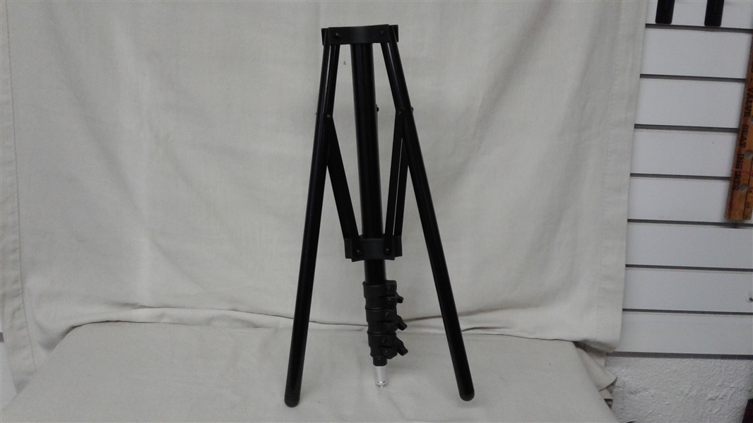 TRIPOD