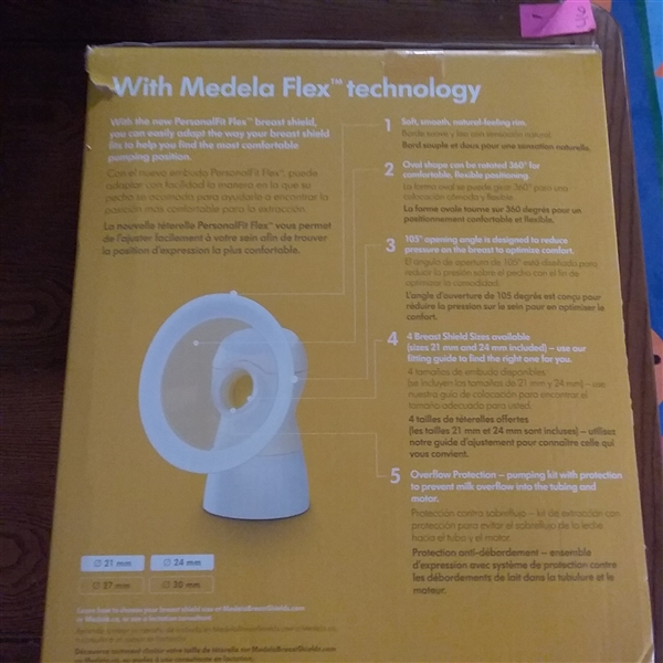 MEDELA SONATA BREAST PUMP AND ACCESSORIES 