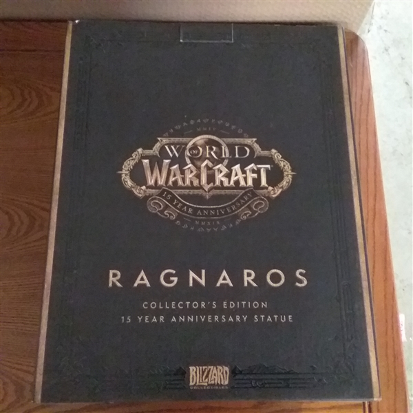 WORLD OF WARCRAFT RAGNAROS 15 YEAR COLLECTORS STATUE 