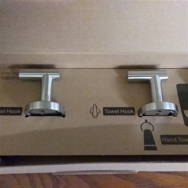 5 PIECE BATHROOM ACCESSORIES SET