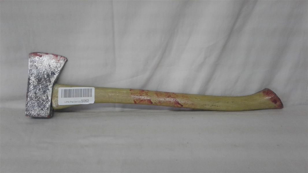 22.5  BLOODY FOAM AXE PROP TOY