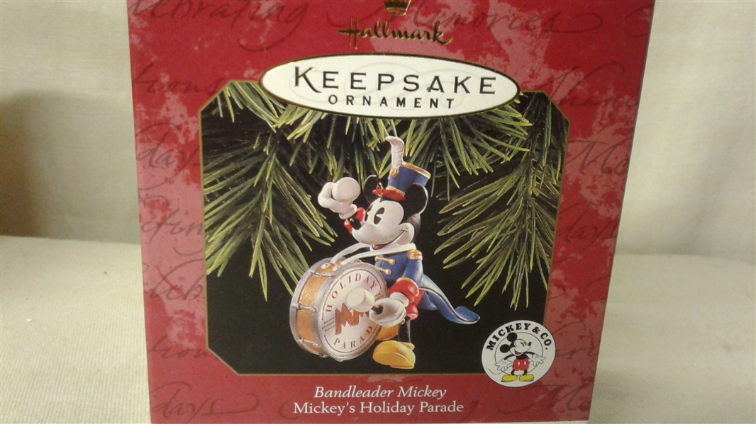 MICKEY CHRISTMAS ORNAMENTS AND MORE 