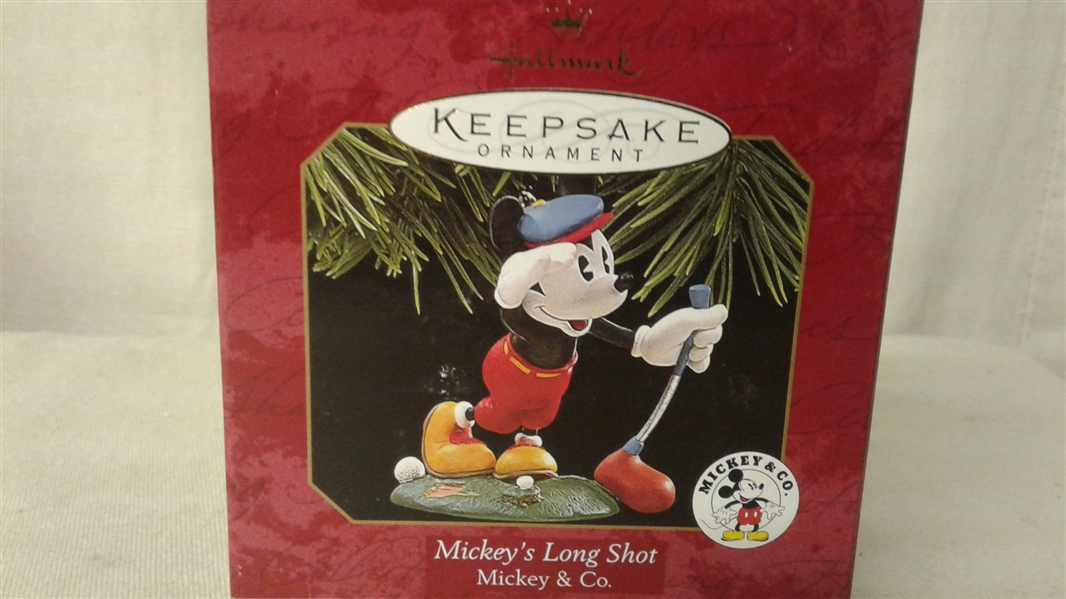 MICKEY CHRISTMAS ORNAMENTS AND MORE 