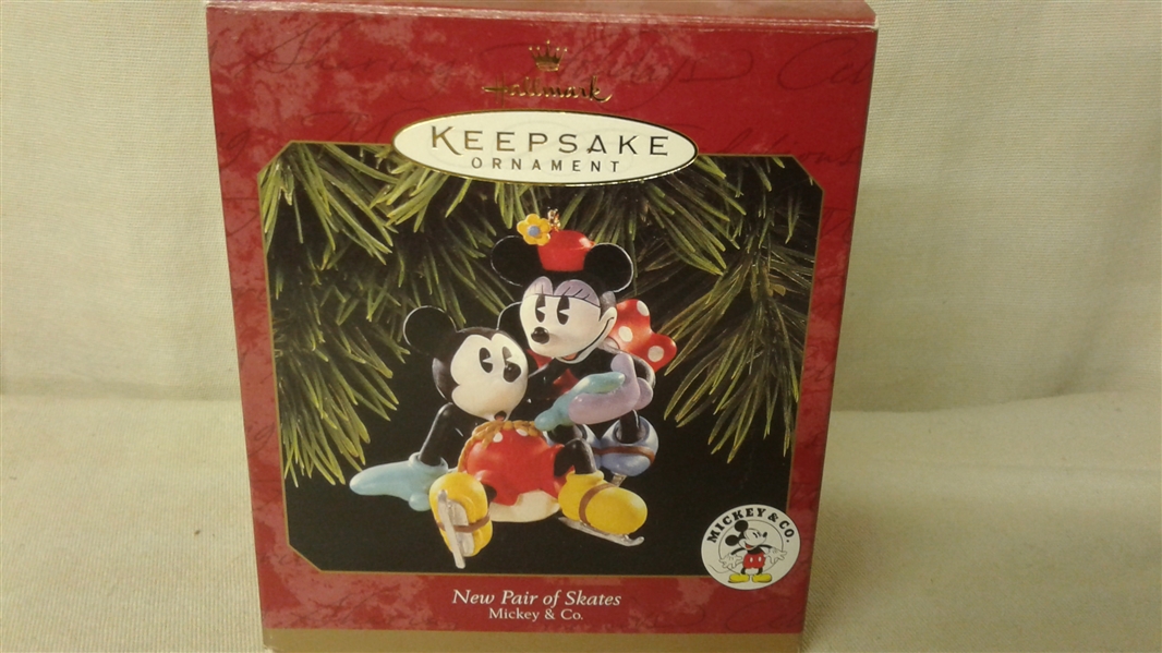 MICKEY CHRISTMAS ORNAMENTS AND MORE 