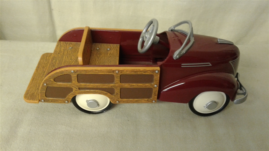 VINTAGE HALLMARK KIDDIE CAR CLASSICS 1939 Garton Ford Station Wagon