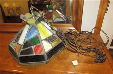 STAINED GLASS HANGING LIGHT