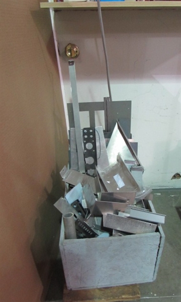 ALUMINUM AND STAINLESS STEEL SCRAP LOT